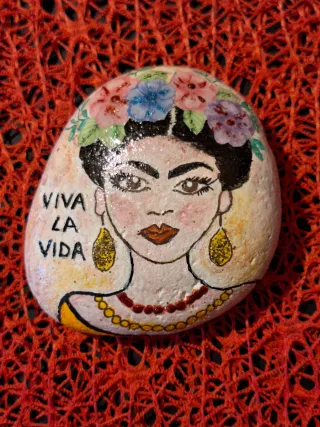 Pietra dipinta a mano Frida Kahlo