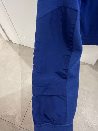 Felpa Nike blu con zip asimmetrica