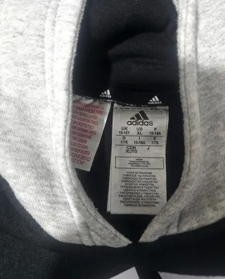 Sudadera Adidas con capucha