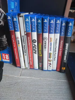 PS4 Slim 1TB + 2 Mandos + Giochi