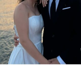 Vestido de novia corto blanco