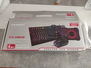 Tastiera RGB 4 in 1 con mouse e cuffie