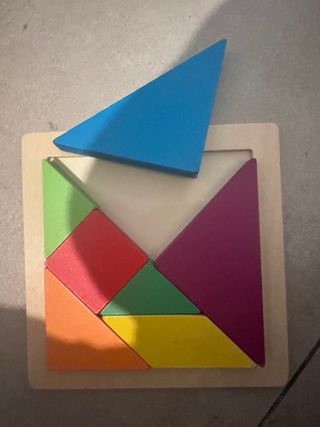Gioco Tangram in Legno Colorato