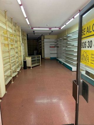 Local comercial en venta en Universidad en Ciudad Real