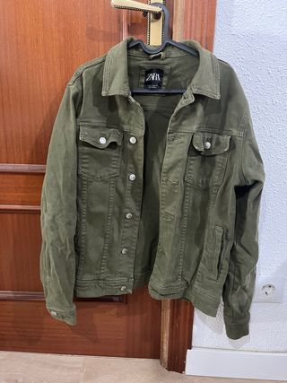 Chaqueta Zara Verde Oliva