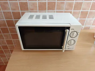 Microondas Nevir Blanco