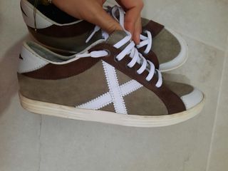 Zapatillas Munich Marrones y Blancas