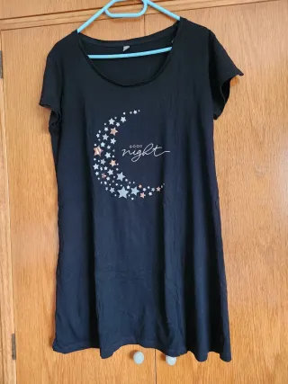 Camisón negro con estrellas