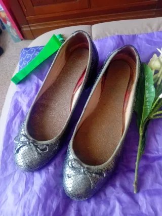 Zapatos Unisa plateados talla 37