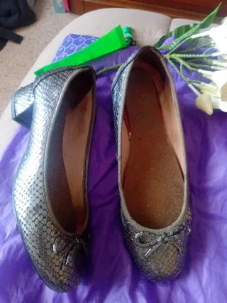 Zapatos Unisa plateados talla 37