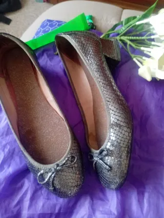 Zapatos Unisa plateados talla 37