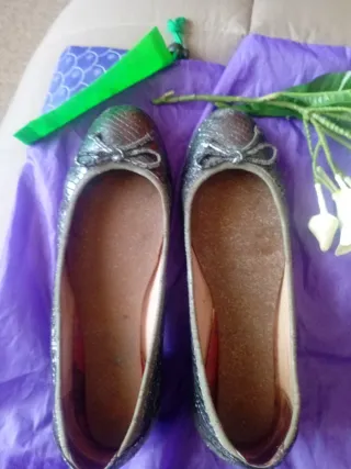 Zapatos Unisa plateados talla 37