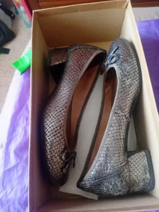 Zapatos Unisa plateados talla 37