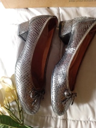 Zapatos Unisa plateados talla 37