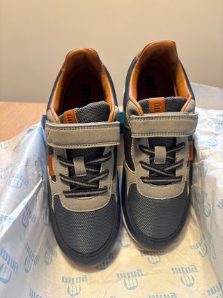 Nuove scarpe da ginnastica MTNG per bambini, taglia 36