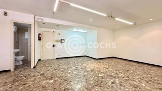 Local comercial en alquiler en Mestral en Reus