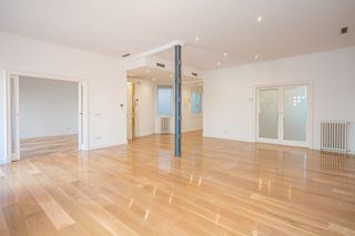 Piso en alquiler en Almagro en Madrid