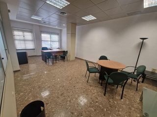 Local comercial en alquiler en Santa María en Ciudad Real