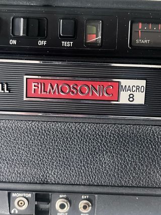 Cámara Bell & Howell FILMOSONIC MACRO 8