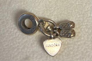 Charm Pandora colgante bebé
