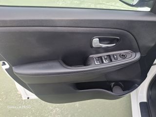 KIA Carens 1.7 CRDi 16v VGT 115 CV