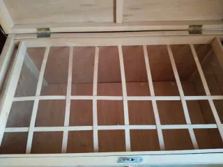 Baúl antiguo madera y metal