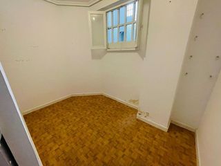 Local comercial en venta en Benalúa en Alicante