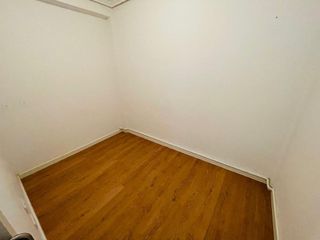 Local comercial en venta en Benalúa en Alicante