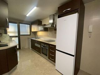 Piso en alquiler en Carranque - Haza Cuevas en Málaga