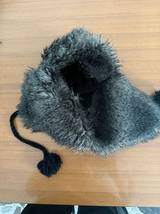 Cappello invernale H&M con paraorecchie