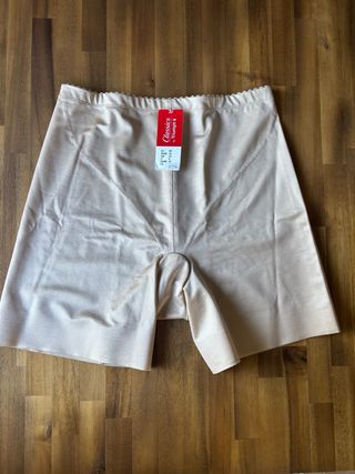 Faja Moldeadora Triumph Beige Talla 52