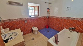 Chalet en venta en Moclinejo