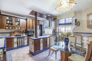 Chalet en venta en Iznalloz