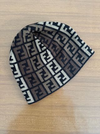 Cappello lana Fendi taglia 8 (S)