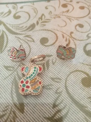 Colgante y pendientes Tous oso y mariposas