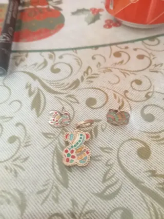 Colgante y pendientes Tous oso y mariposas