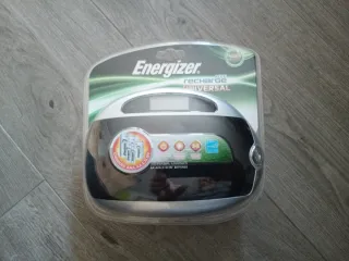 Cargador Pilas Energizer Universal