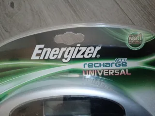Cargador Pilas Energizer Universal