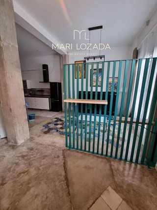 Estudio en alquiler en La Roqueta en Valencia