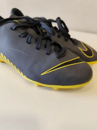 Botas de fútbol Nike Mercurial Talla 36.5