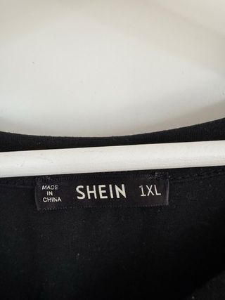 Camiseta SHEIN manga raglán floral