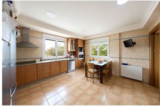 Chalet en venta en Yecla