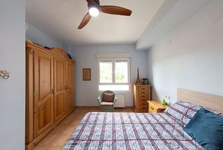 Chalet en venta en Yecla