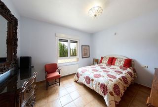 Chalet en venta en Yecla