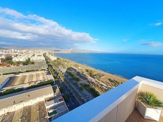 Piso en alquiler en Martín Carpena - Torre del Río en Málaga