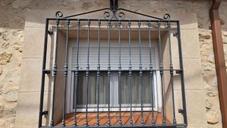 Chalet en venta en Villares del Saz