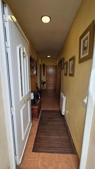 Chalet en venta en Villares del Saz