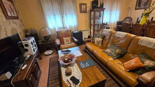 Chalet en venta en Villares del Saz