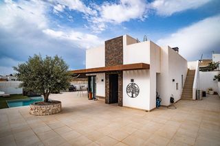 Chalet en venta en Polop