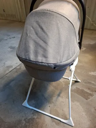 Carrozzina Navicella CAM con Base appoggio cam